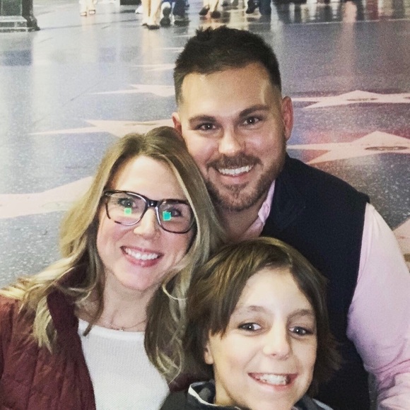 About Me 💕 - Picture 2 of 8